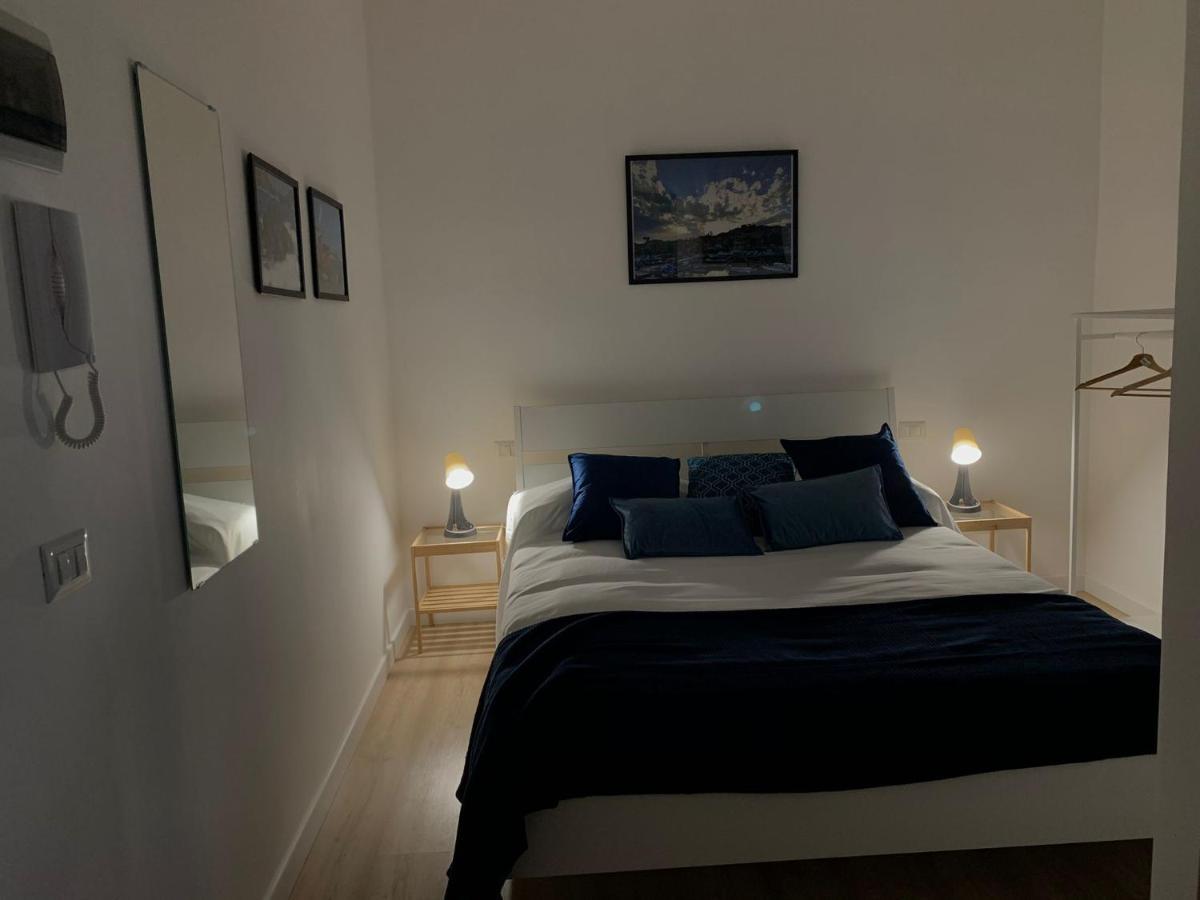 Casa Vacanze Caramagna Aci Castello Luaran gambar