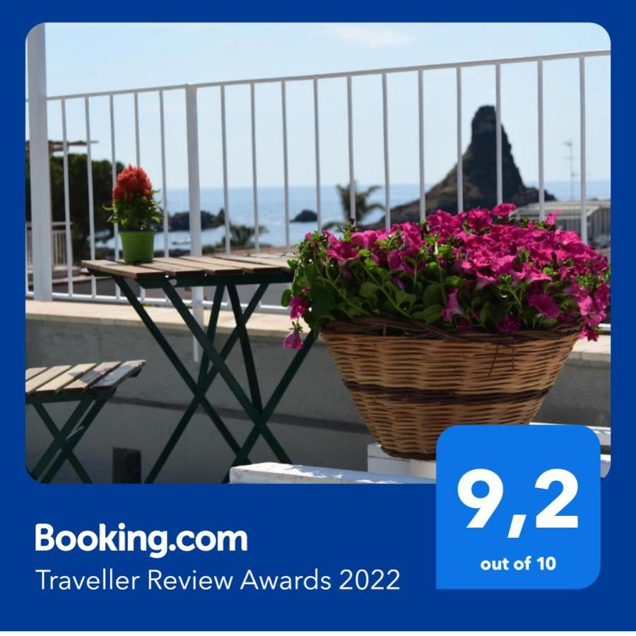 Casa Vacanze Caramagna Aci Castello Luaran gambar